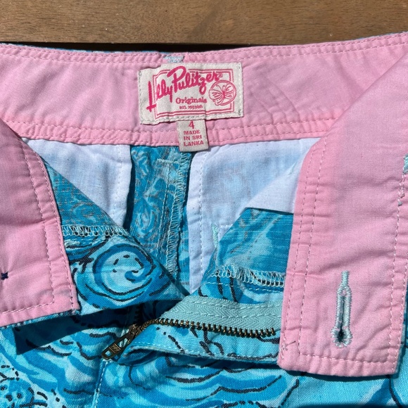 Lilly Pulitzer Dark and Stormy Shorts 4 - Picture 4 of 4